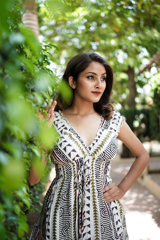 V Neck Fusion White Short Summer Dress